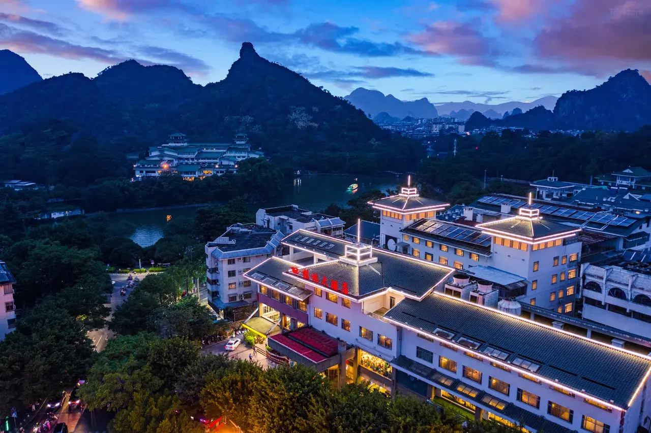 Guilin Grand Hotel (Guilin) 1